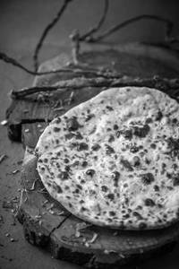 Missi Masala Roti