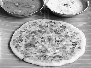 Onion Uttapam