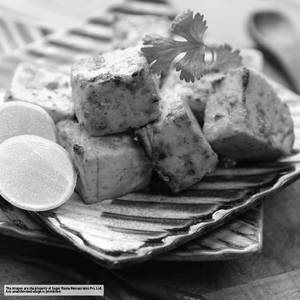 Achari Paneer Tikka 
