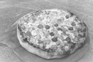 11" Sourdough Nonveg Spicy Chicken With Cherry Tomato
