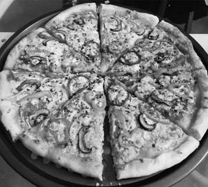 Schezwan Veg Cheese Pizza 7 Inches