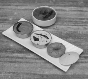 Idli (1pc)+ Vada(1 Pc)