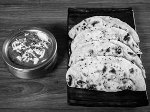 Butter Paneer Masala with Butter Naan (2 Pcs)         