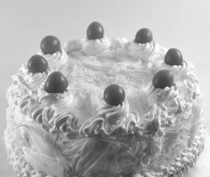 White Forest Cake (500 grams)