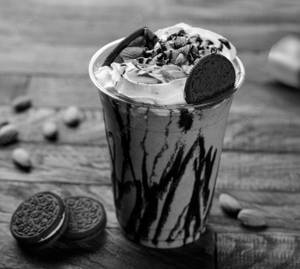 Oreo THIK Shake