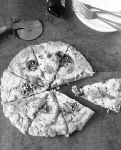 8" Delight Veggie Cheese Pizza