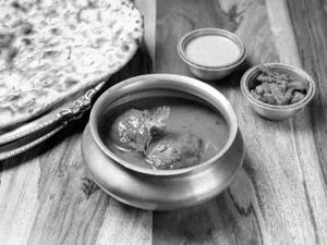 Lal Chowk Dum Aloo