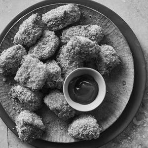 Chicken Nuggets (8 Pcs)