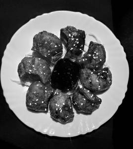 Deep Fried Momo With Garlic Sauce