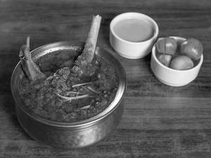 Keema Mutton Lababdar (4 Pcs)