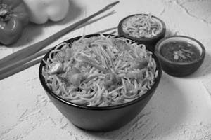 Schezwan chicken noodles