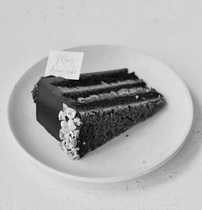 Moi's Dream Cake Slice