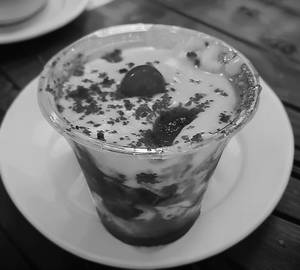 Anjeer red velvet cup