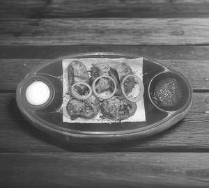 Paneer Fried Momos [10 pieces]