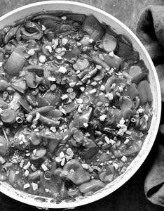 Diced Vegetables In Hot Garlic Sauce
