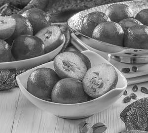 Gulab Jamun (2 Pcs)