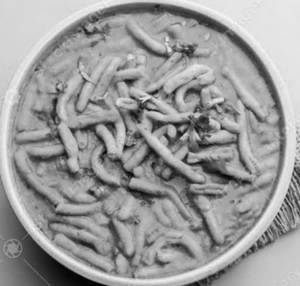 Sev Tamatar Dudh Mein
