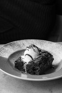 Flourless Dark Chocolate Mud Cake [Contains Egg]