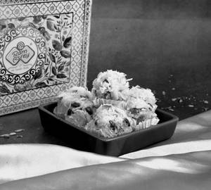 Mewa Nariyal Laddu