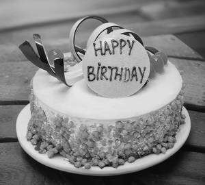 Eggless Crunchy Butterscotch Cake [500 grams]