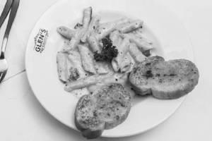 Veg Cheesy Bechamel Pasta Penne
