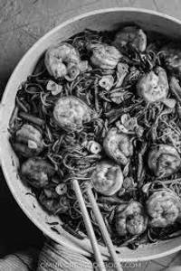 Mixed seafood schezwan fried noodles