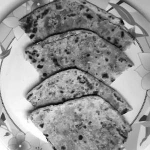 Tandoor Palak Paratha