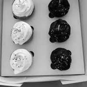 Assorted Classic Cupcakes - Pack Of 6                               