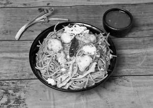Schezwan Chicken Noodles 