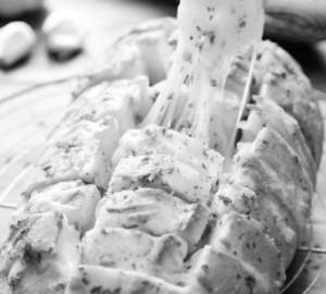 Cheese Garlic Pullout Loaf (275 gms loaf)