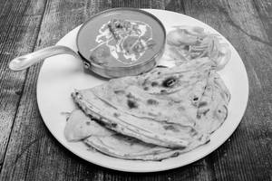 Murgh Makhni With Butter Naan Combo