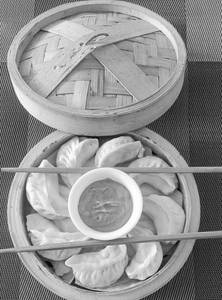 Momos (8)pieces