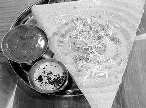 Spicy Cheese Dosa