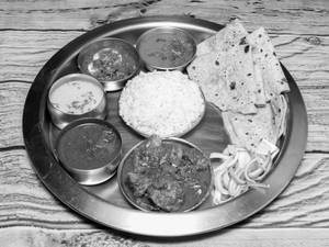 Chicken Sukka Thali (3 Chapati)