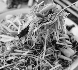 Veg Singapuri Fried Chow
