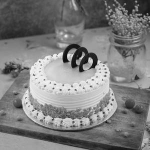 Eggless Butterscotch Cake [450 Grams]