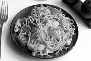 Nonveg Szechuan Noodles [serves 1-2] [500 Grams]