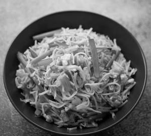 Egg Hakka Noodles