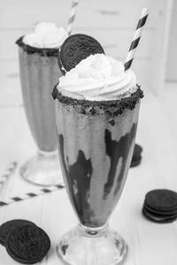 Oreo Cupcake Milkshake