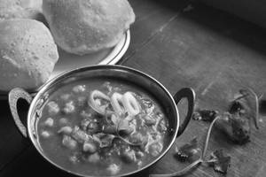Sattu Poori & Chole