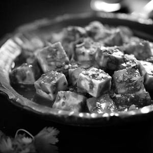 Diced Paneer In Hot Garlic Sauce