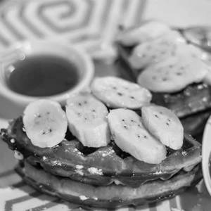 Waffles With Nutella And Banana