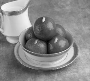 Gulab Jamun Big