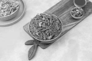 Schezwan Veg Noodles