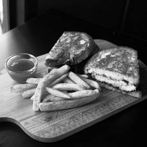 Pesto Grilled Chicken Sandwich