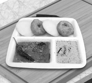 Vada + Idli [4Pcs]                                  