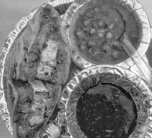 Paneer Bread Pakoda With Choley