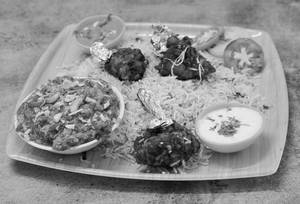 Chicken Mughlai Biryani With Lollipop [3 Pieces]