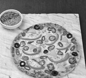 Capsicum Olives And Jalapeno Pizza [7 Inches]