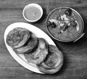 Oil Parotta (2 Pcs)